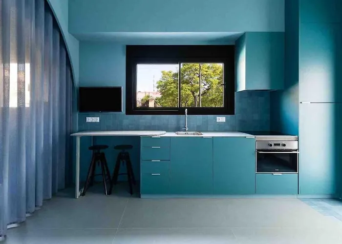 Malvarrosa Point Blue